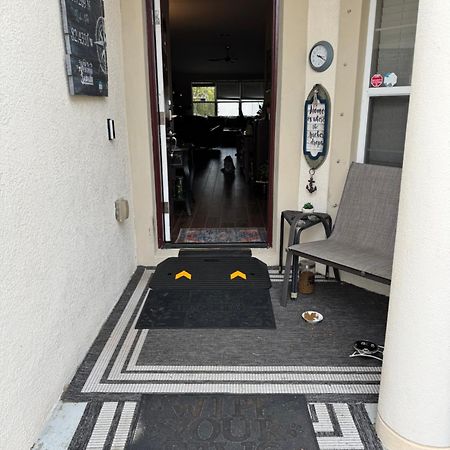 Ruskin Fl Private 2 Bdrm 1 Bath Suite Common Areas Shared With Host And Cat מראה חיצוני תמונה