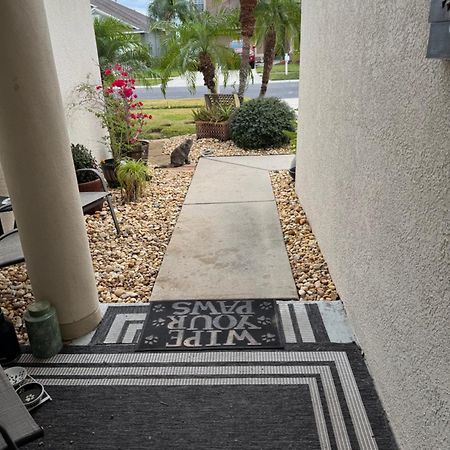 Ruskin Fl Private 2 Bdrm 1 Bath Suite Common Areas Shared With Host And Cat מראה חיצוני תמונה