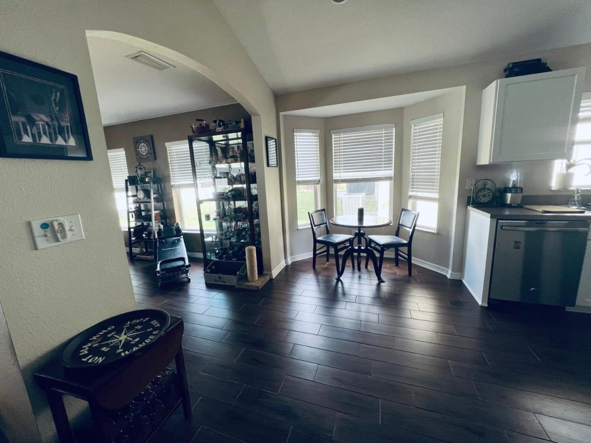 Ruskin Fl Private 2 Bdrm 1 Bath Suite Common Areas Shared With Host And Cat מראה חיצוני תמונה