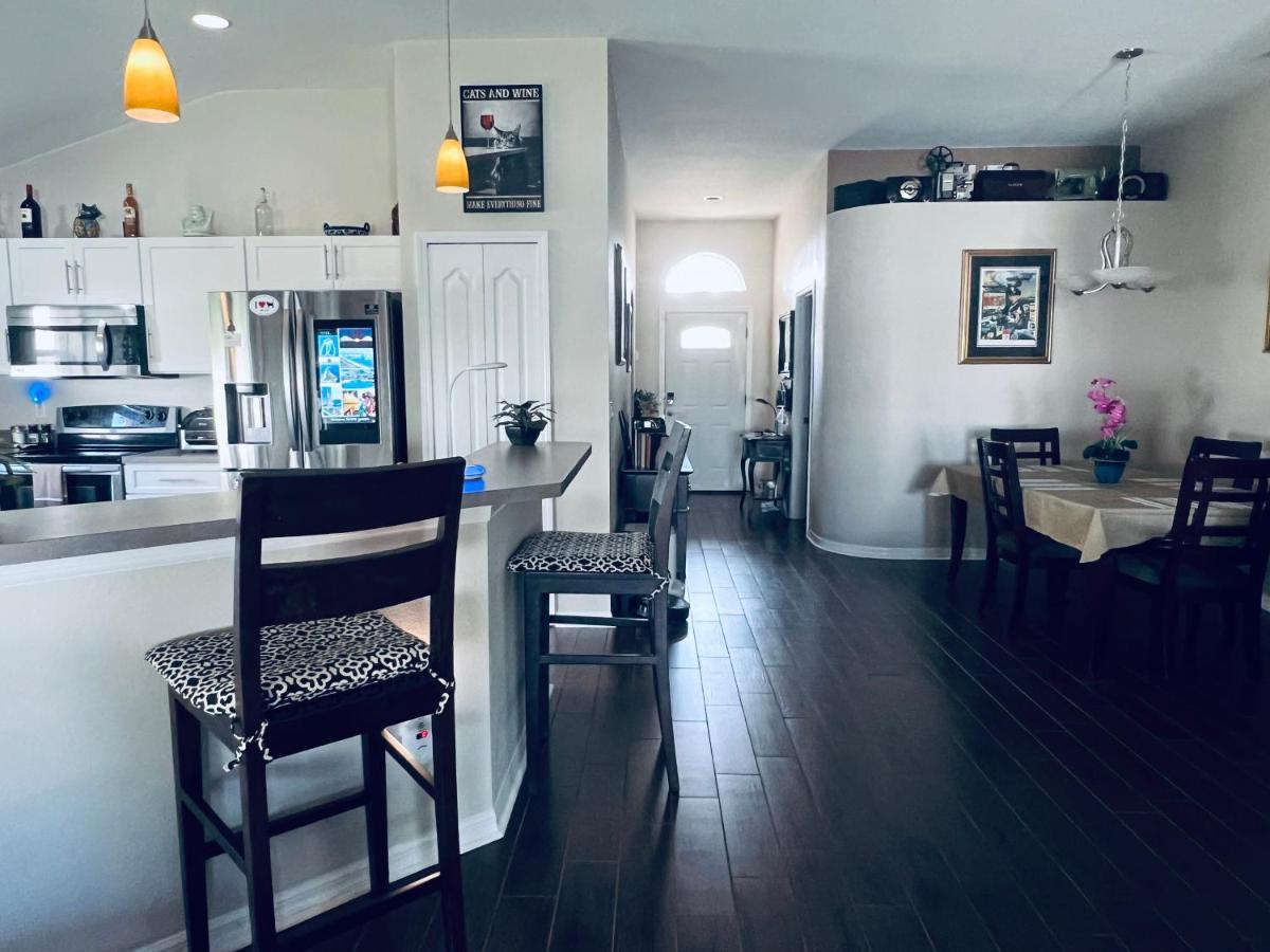 Ruskin Fl Private 2 Bdrm 1 Bath Suite Common Areas Shared With Host And Cat מראה חיצוני תמונה