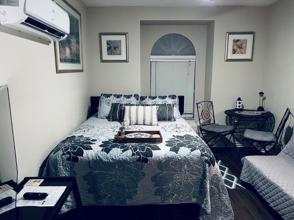 Ruskin Fl Private 2 Bdrm 1 Bath Suite Common Areas Shared With Host And Cat מראה חיצוני תמונה